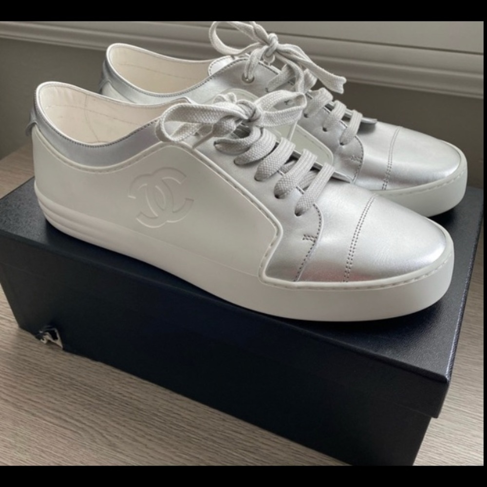 🎀 CHANEL- brand new sneakers! 🎀